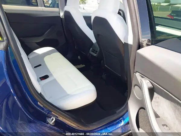 7SAYGDEE6RA242980 2024 TESLA MODEL Y - Image 8