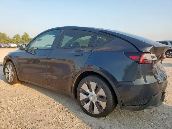 7SAYGDEE6RA243868 2024 TESLA MODEL Y - Image 2