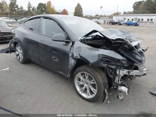7SAYGDEE6RA247824 2024 TESLA MODEL Y - Image 1