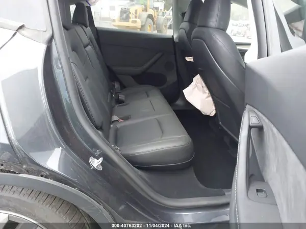 7SAYGDEE6RA247824 2024 TESLA MODEL Y - Image 8