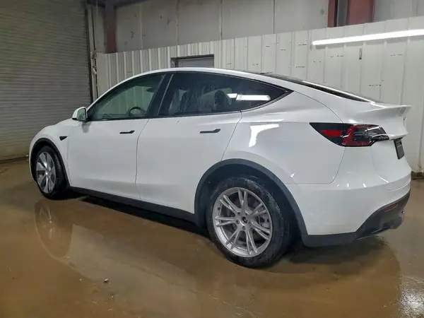 7SAYGDEE6RA251906 2024 TESLA MODEL Y - Image 2