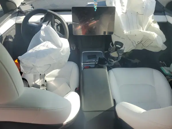 7SAYGDEE6RA259956 2024 TESLA MODEL Y - Image 8