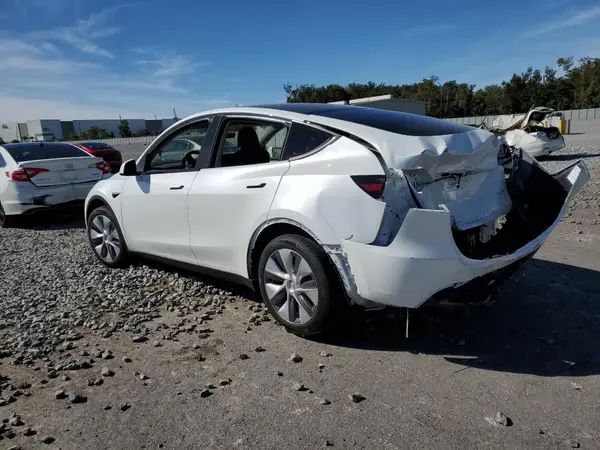 7SAYGDEE6RA265515 2024 TESLA MODEL Y - Image 2