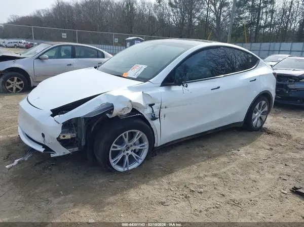 7SAYGDEE6RA266776 2024 TESLA MODEL Y - Image 2