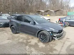 7SAYGDEE6RA271413 2024 TESLA MODEL Y