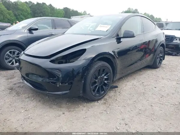 7SAYGDEE6RA271573 2024 TESLA MODEL Y - Image 2