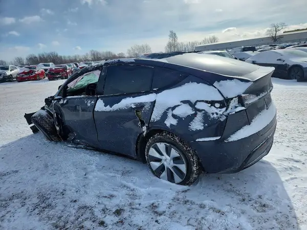 7SAYGDEE6RA274182 2024 TESLA MODEL Y - Image 2