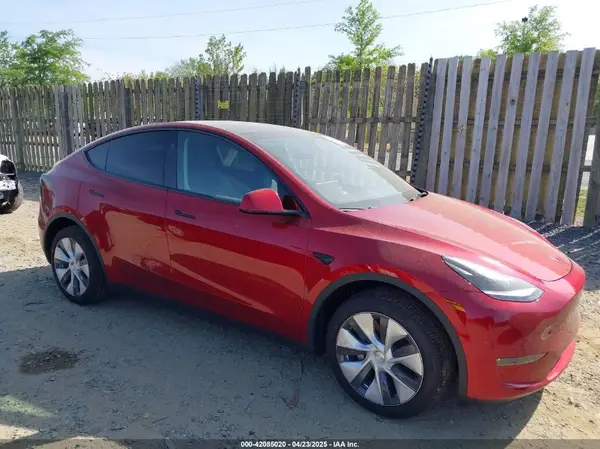 7SAYGDEE6RA275784 2024 TESLA MODEL Y - Image 1
