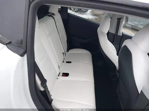 7SAYGDEE6RA278247 2024 TESLA MODEL Y - Image 8