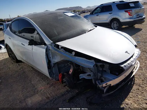 7SAYGDEE6RA283223 2024 TESLA MODEL Y - Image 1
