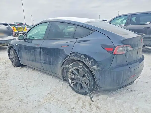 7SAYGDEE6RA289393 2024 TESLA MODEL Y - Image 2