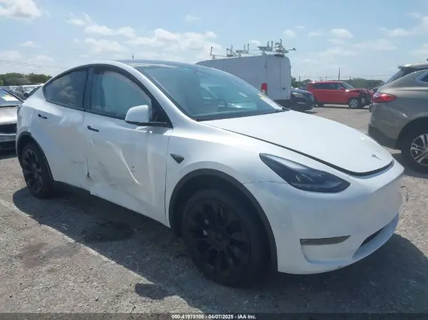 7SAYGDEE6RA292939 2024 TESLA MODEL Y - Image 1