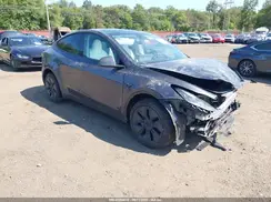 7SAYGDEE6RA294948 2024 TESLA MODEL Y