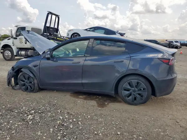 7SAYGDEE6RA303678 2024 TESLA MODEL Y - Image 2