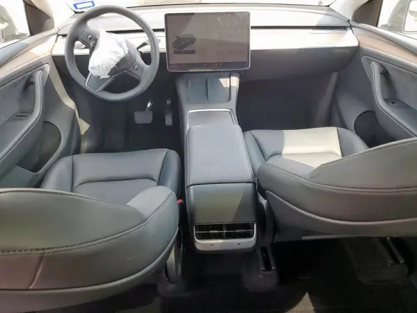 7SAYGDEE6RA303678 2024 TESLA MODEL Y - Image 8
