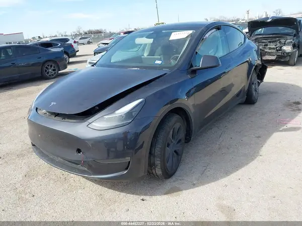 7SAYGDEE6RA305317 2024 TESLA MODEL Y - Image 2