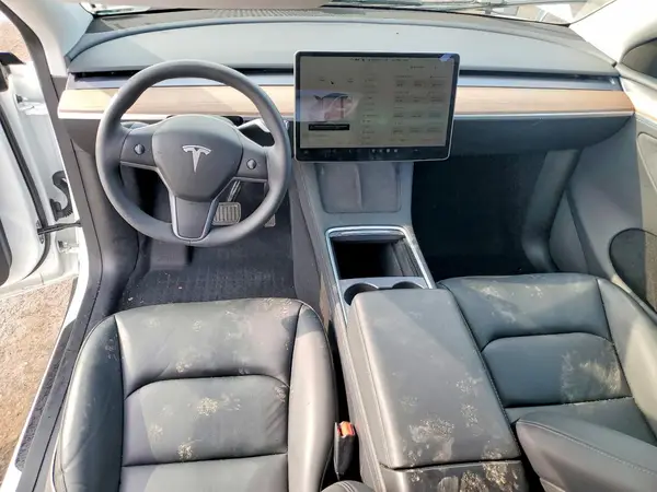 7SAYGDEE6RA307097 2024 TESLA MODEL Y - Image 8