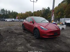 7SAYGDEE6RA310923 2024 TESLA MODEL Y