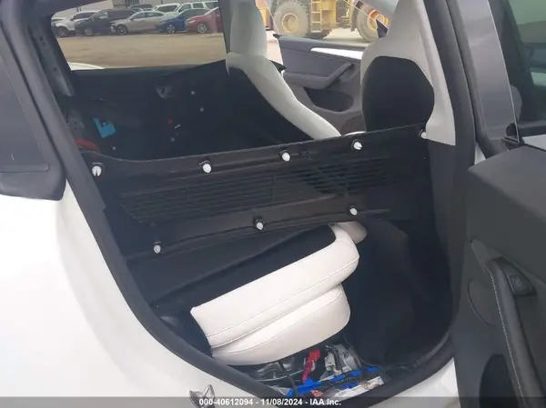 7SAYGDEE6RA313983 2024 TESLA MODEL Y - Image 8