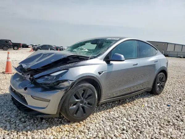 7SAYGDEE6RA320349 2024 TESLA MODEL Y - Image 1