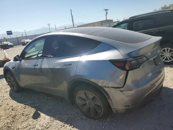 7SAYGDEE6RA321064 2024 TESLA MODEL Y - Image 2