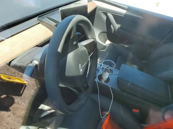 7SAYGDEE6RA321484 2024 TESLA MODEL Y - Image 8