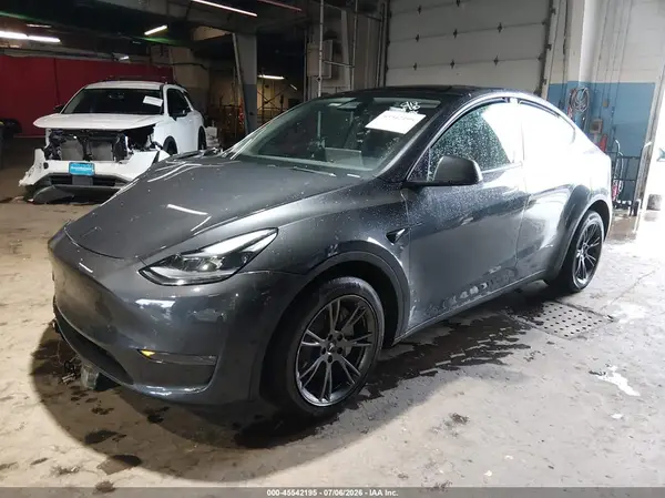 7SAYGDEE6RA325535 2024 TESLA MODEL Y - Image 2