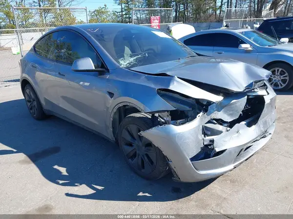 7SAYGDEE6RA326216 2024 TESLA MODEL Y - Image 1
