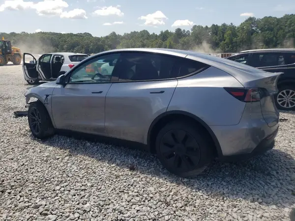 7SAYGDEE6RA328998 2024 TESLA MODEL Y - Image 2