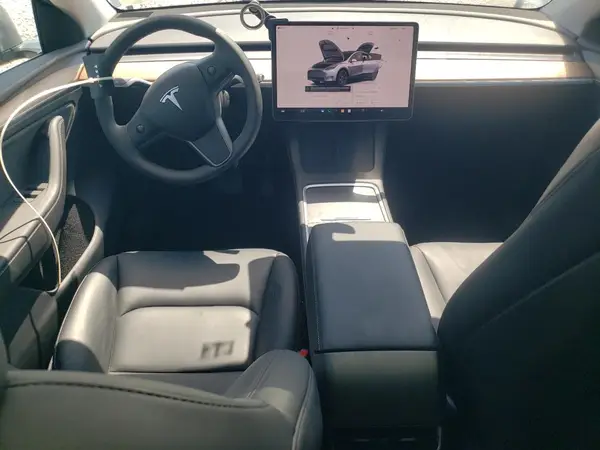 7SAYGDEE6RA328998 2024 TESLA MODEL Y - Image 8