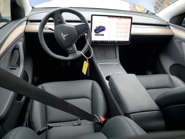 7SAYGDEE6RA332632 2024 TESLA MODEL Y - Image 8