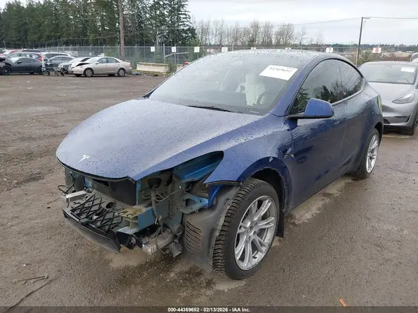 7SAYGDEE6RF001956 2024 TESLA MODEL Y - Image 2