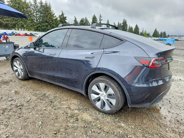 7SAYGDEE6RF013881 2024 TESLA MODEL Y - Image 2