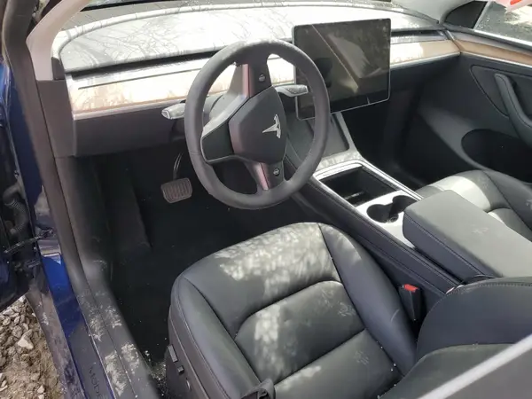 7SAYGDEE6RF036075 2024 TESLA MODEL Y - Image 8