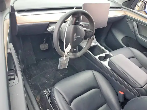 7SAYGDEE6RF042054 2024 TESLA MODEL Y - Image 8