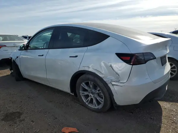 7SAYGDEE6RF046671 2024 TESLA MODEL Y - Image 2