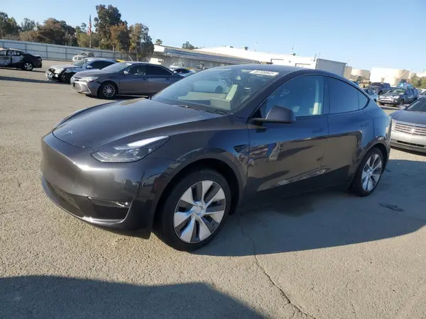7SAYGDEE6RF060859 2024 TESLA MODEL Y - Image 1