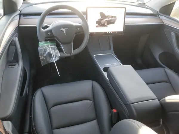 7SAYGDEE6RF060859 2024 TESLA MODEL Y - Image 8