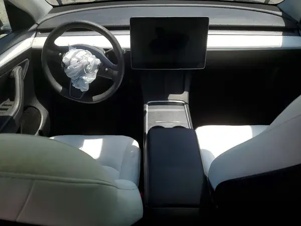 7SAYGDEE6RF069092 2024 TESLA MODEL Y - Image 8