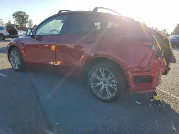 7SAYGDEE6RF069397 2024 TESLA MODEL Y - Image 2