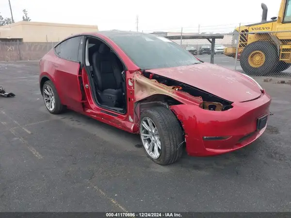 7SAYGDEE6RF076107 2024 TESLA MODEL Y - Image 1