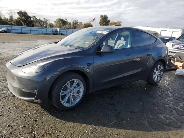 7SAYGDEE6RF076608 2024 TESLA MODEL Y - Image 1