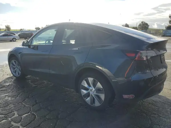 7SAYGDEE6RF076608 2024 TESLA MODEL Y - Image 2