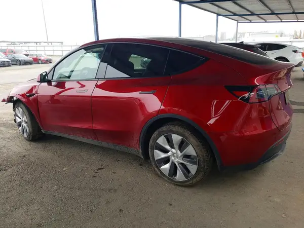 7SAYGDEE6RF080903 2024 TESLA MODEL Y - Image 2