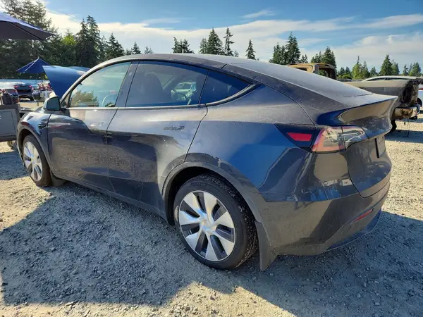 7SAYGDEE6RF081694 2024 TESLA MODEL Y - Image 2