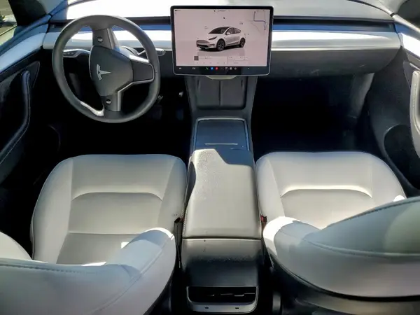 7SAYGDEE6RF106755 2024 TESLA MODEL Y - Image 8