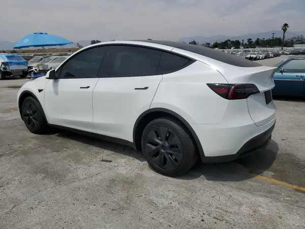 7SAYGDEE6RF113656 2024 TESLA MODEL Y - Image 2