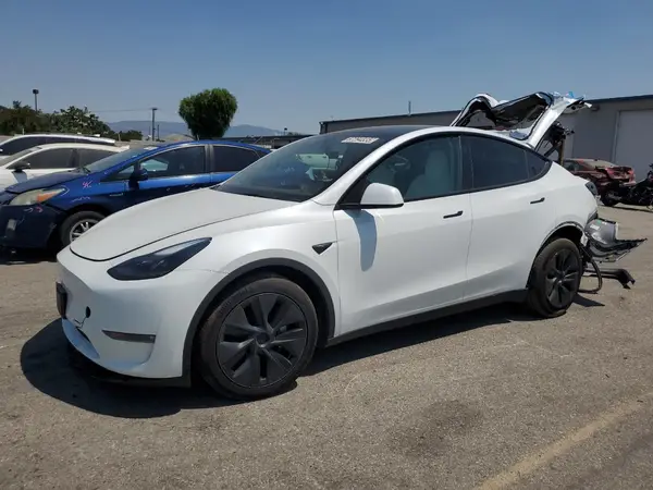 7SAYGDEE6RF127377 2024 TESLA MODEL Y - Image 1