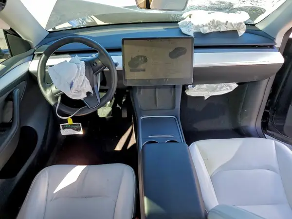 7SAYGDEE6RF130831 2024 TESLA MODEL Y - Image 8