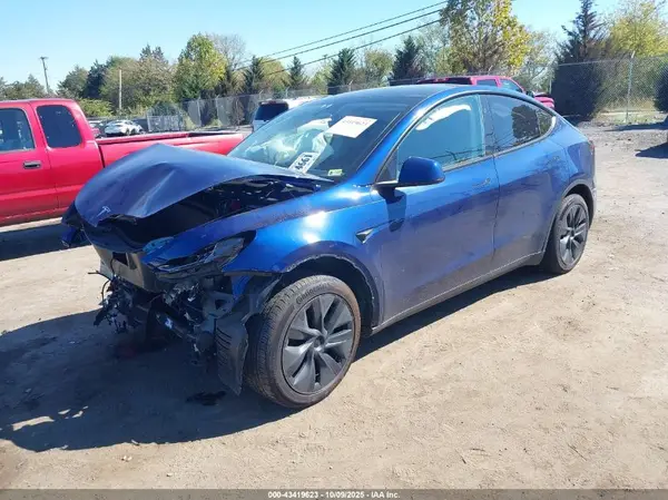 7SAYGDEE6RF131980 2024 TESLA MODEL Y - Image 2